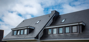 Rénovation d'une toiture en ardoise