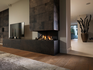 cheminée moderne noire à bois